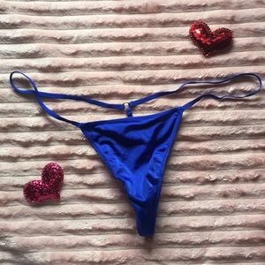 ✨VICTORIA’S SECRET✨ Thong